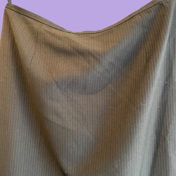 Calvin Klein pinstripe pencil skirt size 2 - Picture 11 of 11